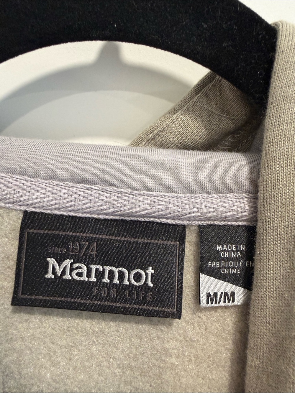 NWOT Marmot Light Gray Hoodie with Blue Mountain Graphic - Size M - Picture 4 of 7